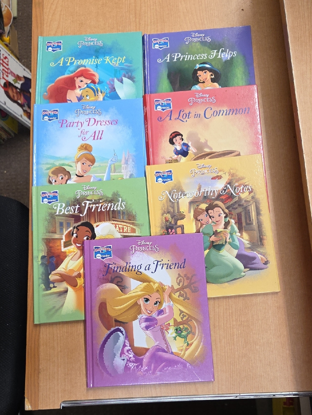 Disney Princess: Me Reader 7-Book Library and Electronic Reader Sound Book Set.